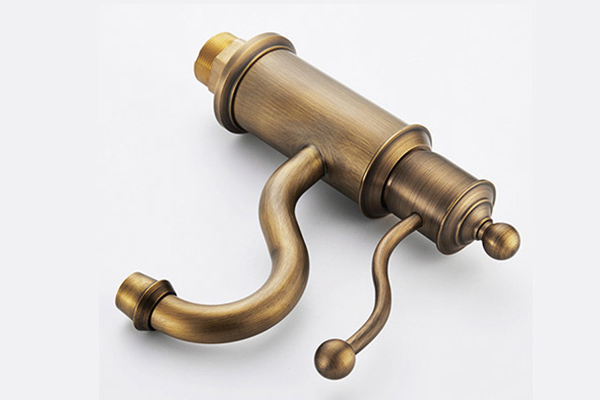 Vòi nước bằng đồng GCV08