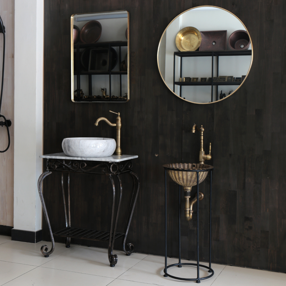 Gương soi treo trường phòng tắm cổ điển